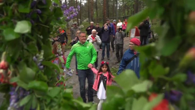 So feiern die Schweden Mittsommer Bernd Fuchs hat die Nacht zum Tag gemacht