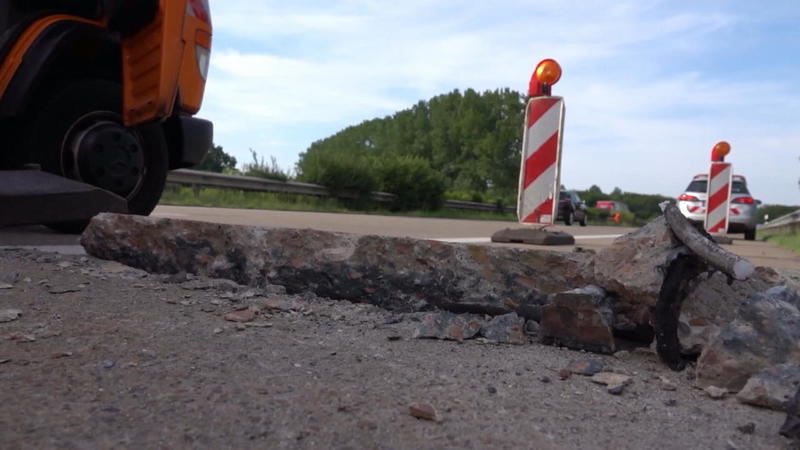 Gefährliche Hitze auf den Straßen Erste Blow-ups auf den Autobahnen