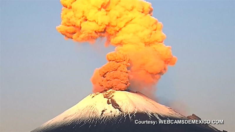 Vulkanausbruch Popocatepetl spuckt wieder