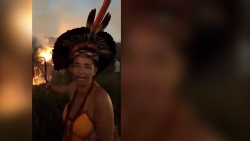 Video zeigt ihre Verzweiflung Ureinwohnerin über Feuer in Brasilien