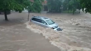 A vehicle sits in flowing floodwater in Culiacan, Sinaloa State, Mexico September 20, 2018 in this still image obtained from social media video. Marisela Valdez via REUTERS ATTENTION EDITORS - THIS IMAGE WAS PROVIDED BY A THIRD PARTY. NO RESALES. NO ARCHIVES. MANDATORY CREDIT: MARISELA VALDEZ