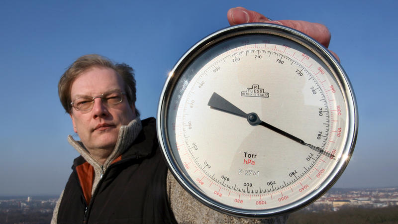 Barometer zeigt Hochdruckgebiet