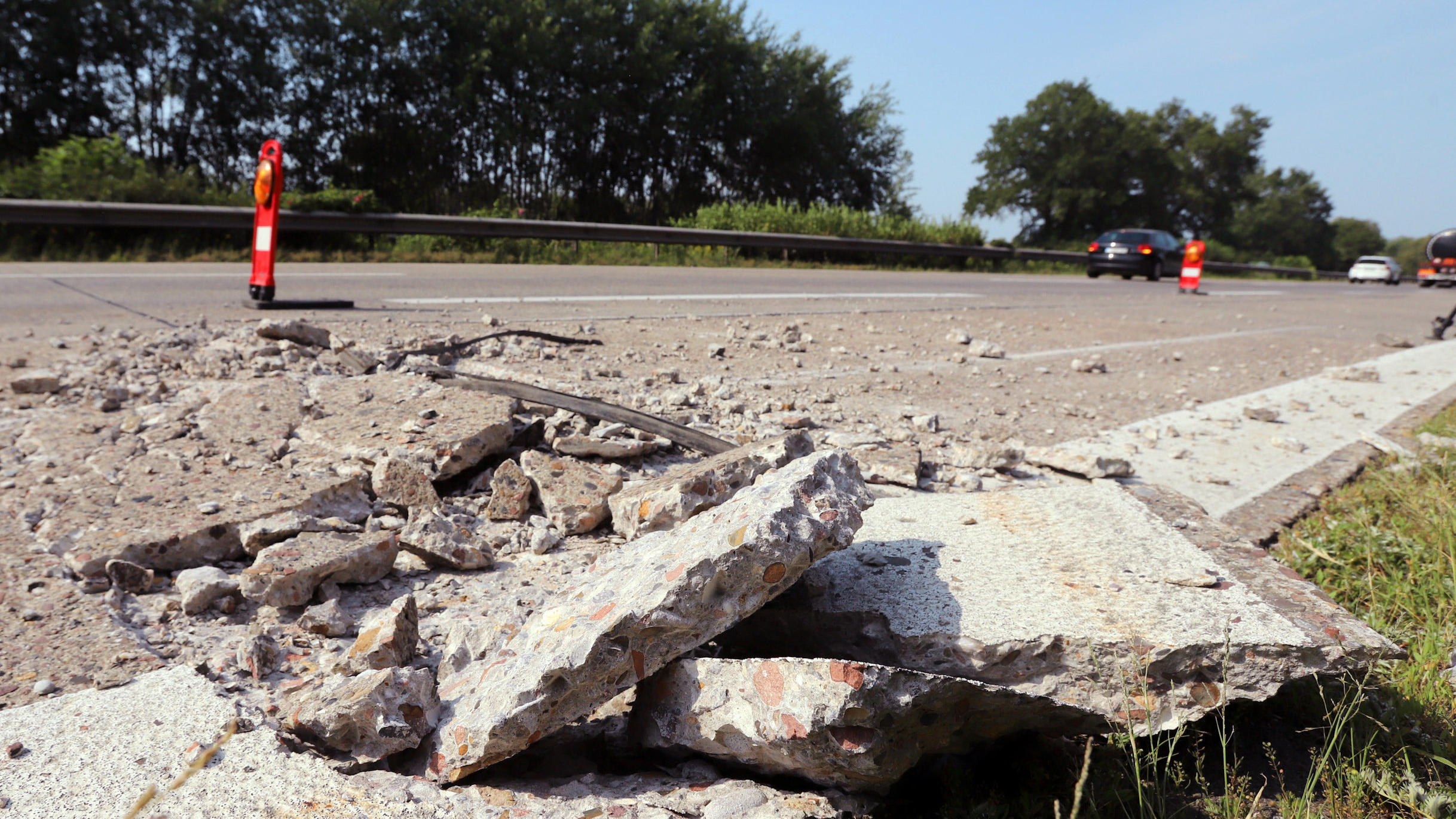 Gefahr durch Blow-ups: Mehrere Autobahnen platzen wegen Hitze auf