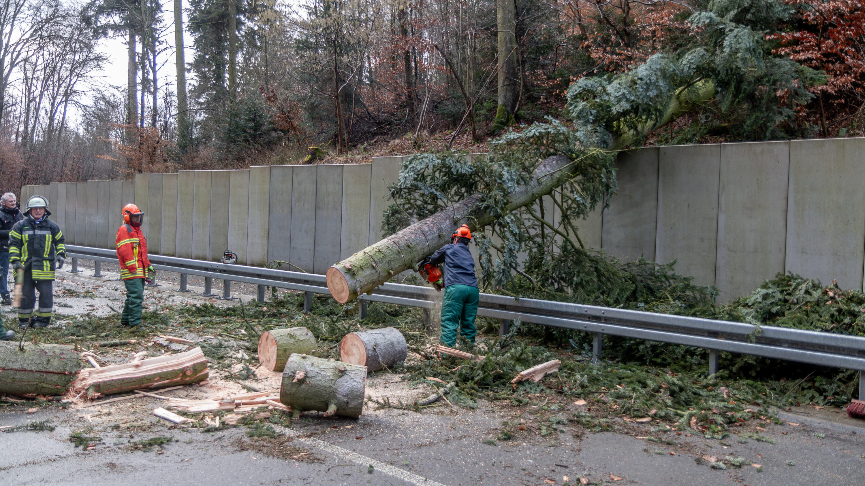 Wetter Ticker Unwetter Deutschland Sturm Und Schnee Bis