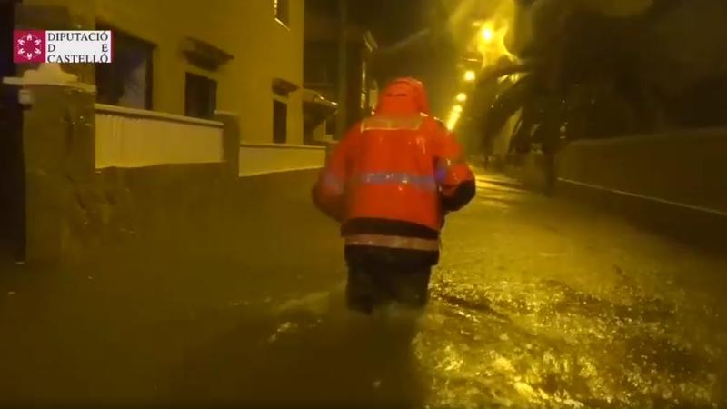 In den spanischen Küstenstädten Almassora, Burriana und Vilafranca waren die Straßen überflutet.