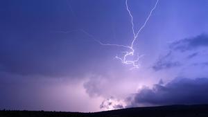 Gewitterblitz, Spanien, Teruel, Aragon, Sierra de Gudar | lightning strike, Spain, Teruel, Aragon, Sierra de Gudar | Verwendung weltweit
