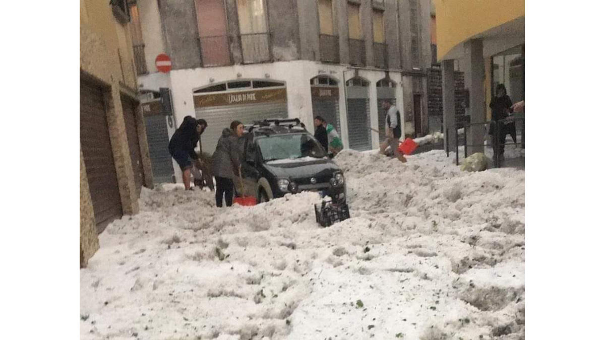 Unwetter Italien Hagel Verwandelt Bergamo In Schneelandschaft Wetter De