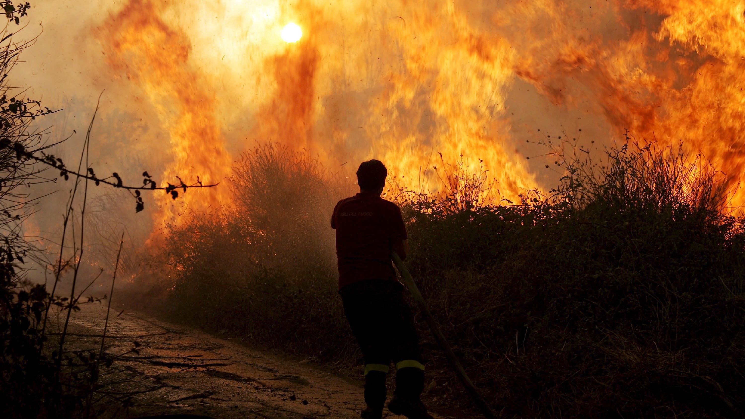 Waldbrände Türkei, Straßensperrungen: Waldbrände in Kalifornien - 123