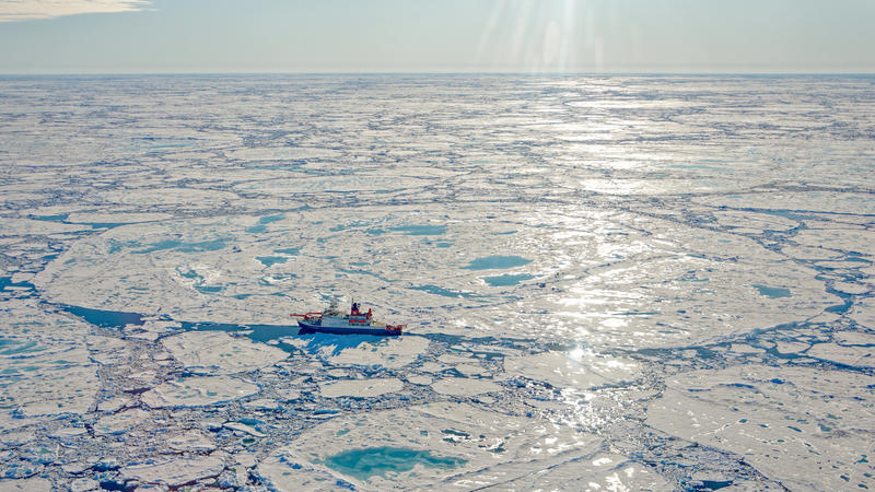 Zehn Monate driftete die Polarstern in der Arktis.