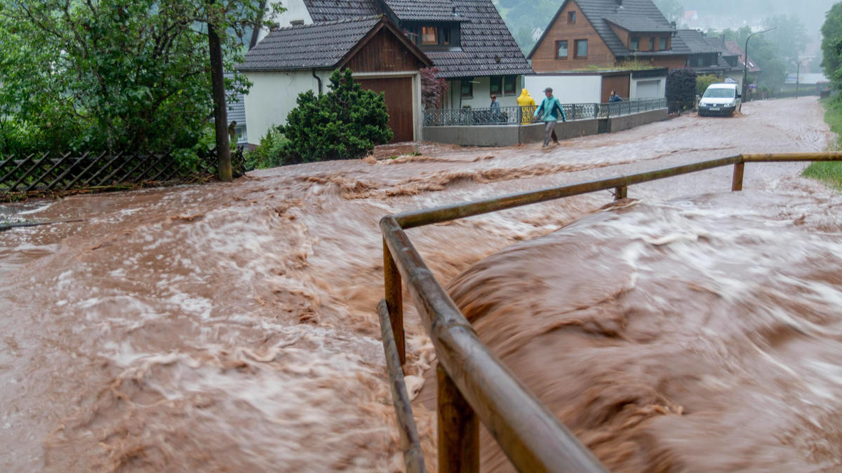 Unwetter in Deutschland: Klimawandel bringt im Sommer immer häufiger