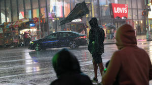 Times Square, Regen, Hurrikan IDA, Tropensturm