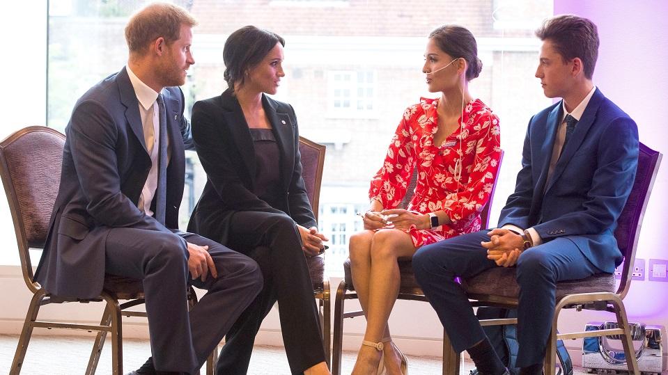 Der Duke und die Duchess of Sussex, Harry und Meghan treffen auf die junge Evie Toombes