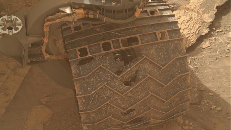Die kaputten Reifen vom Mars-Rover Curiosity