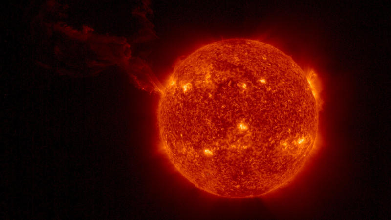 HANDOUT - 18.02.2022, ---: Sonneneruption, aufgenommen von der Sonde «Solar Orbiter». Die Weltraumsonde «Solar Orbiter» hat an der Sonne einen riesigen Ausbruch von Partikeln gesichtet und aufgenommen. (zu dpa "Raumsonde «Solar Orbiter» sichtet riesi