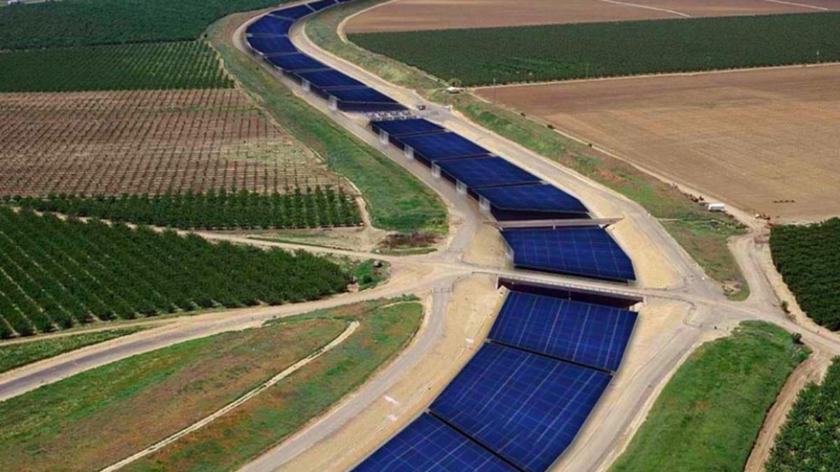 Sauberer Strom und bessere Wasserqualität: Solaranlagen über kalifornischen Wasserkanälen