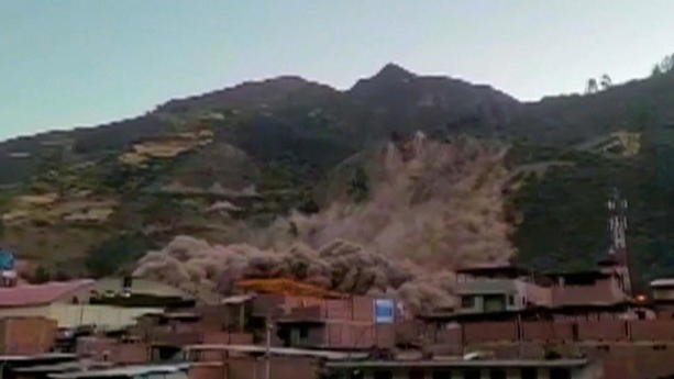 Mindestens 150 Häuser unter Erdrutsch begraben! Das ganze Ausmaß der Katastrophe zeigt unser Video.