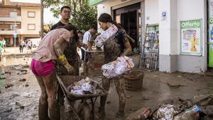 The damage caused by the rain bomb and the flooding of the Misia river, in Pianello di Ostra, province of Ancona, central Italy, September 16, 2022. At least 10 people died, four are missing and hundreds are displaced, after the violent storms that they hit the Marche, a region of central Italy.//AGFEDITORIAL_agf.149/2209161916/Credit:Alessandro Serrano'/AGF/SIPA/2209161921