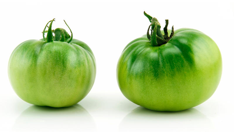 Es gibt auch grüne reife Tomaten.