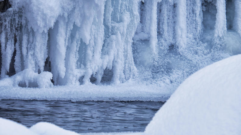 Kälte und Eis ohne Ende im Winter in Sibirien
