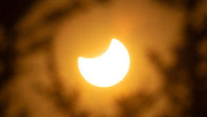 So sah eine partielle Sonnenfinsternis in Chile aus (28%)