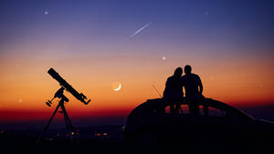 Sternschnuppen am Nachthimmel, Meteore, Feuerbälle, Leoniden