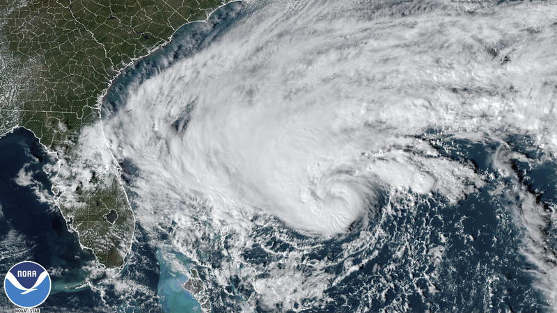 Satellitenbild: Hurrikan Nicole zieht auf Florida zu,
