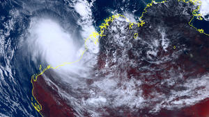 HANDOUT - 13.04.2023, Australien, ---: Dieses vom japanischen Wettersatelliten Himawari-8 aufgenommene und vom Nationalen Institut für Informations- und Kommunikationstechnologie zur Verfügung gestellte Satellitenbild zeigt den Zyklon Ilsa, der sich der australischen Westküste nähert. Westaustralien hat letzte Vorbereitungen für die Ankunft des schweren tropischen Wirbelsturms Ilsa getroffen. Der Zyklon sei mittlerweile deutlich stärker geworden und werde nun in die Kategorie 4 eingestuft, teilte der staatliche Wetterdienst (BOM) am Donnerstag mit. Foto: Uncredited/Courtesy of National Institute of Information and Communications Technology (NICT)/AP/dpa - ACHTUNG: Nur zur redaktionellen Verwendung und nur mit vollständiger Nennung des vorstehenden Credits +++ dpa-Bildfunk +++