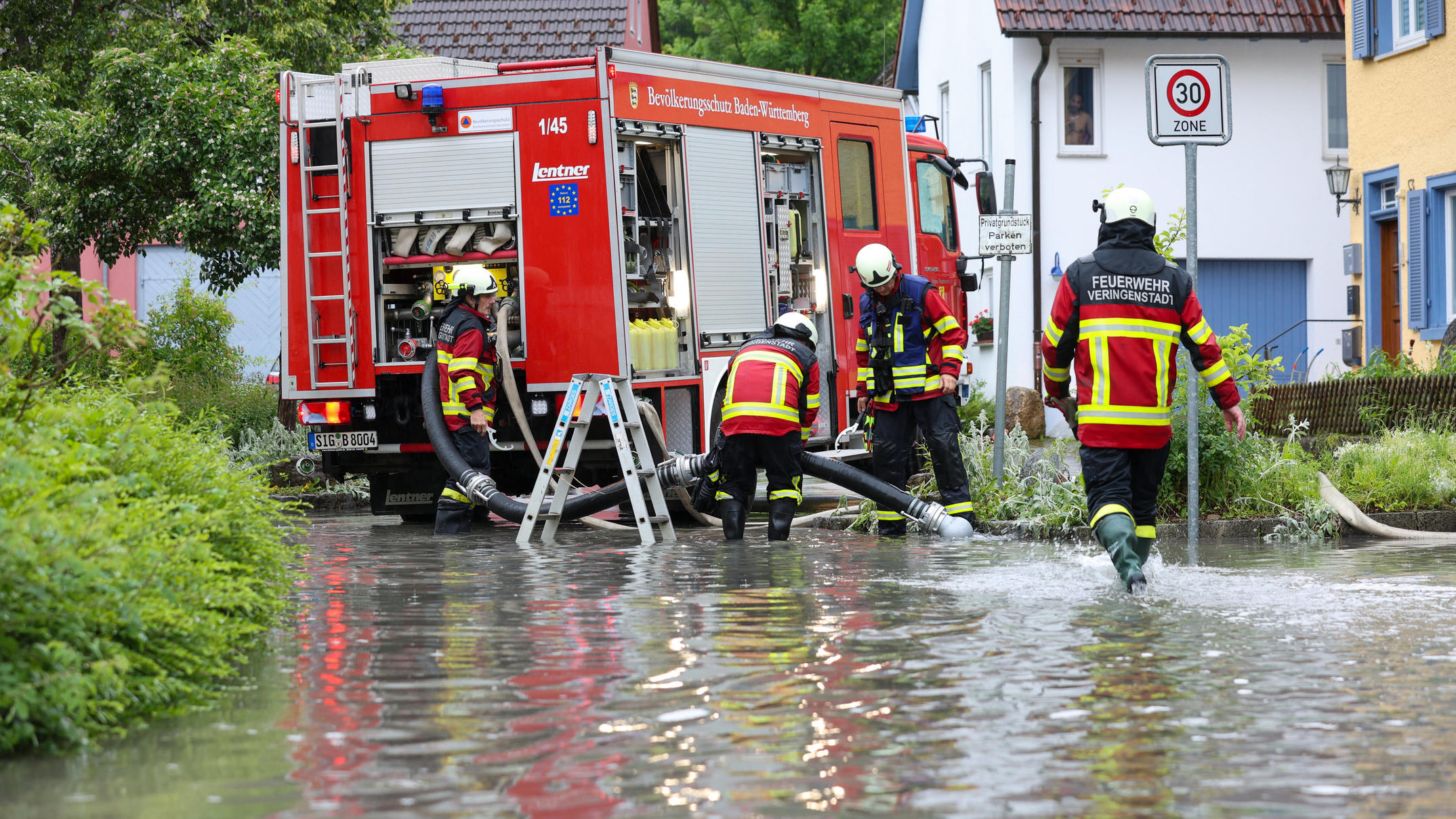 Wetter Und Wetterthemen Am 09.06.2024: Dauerregen Und Unwetter ...