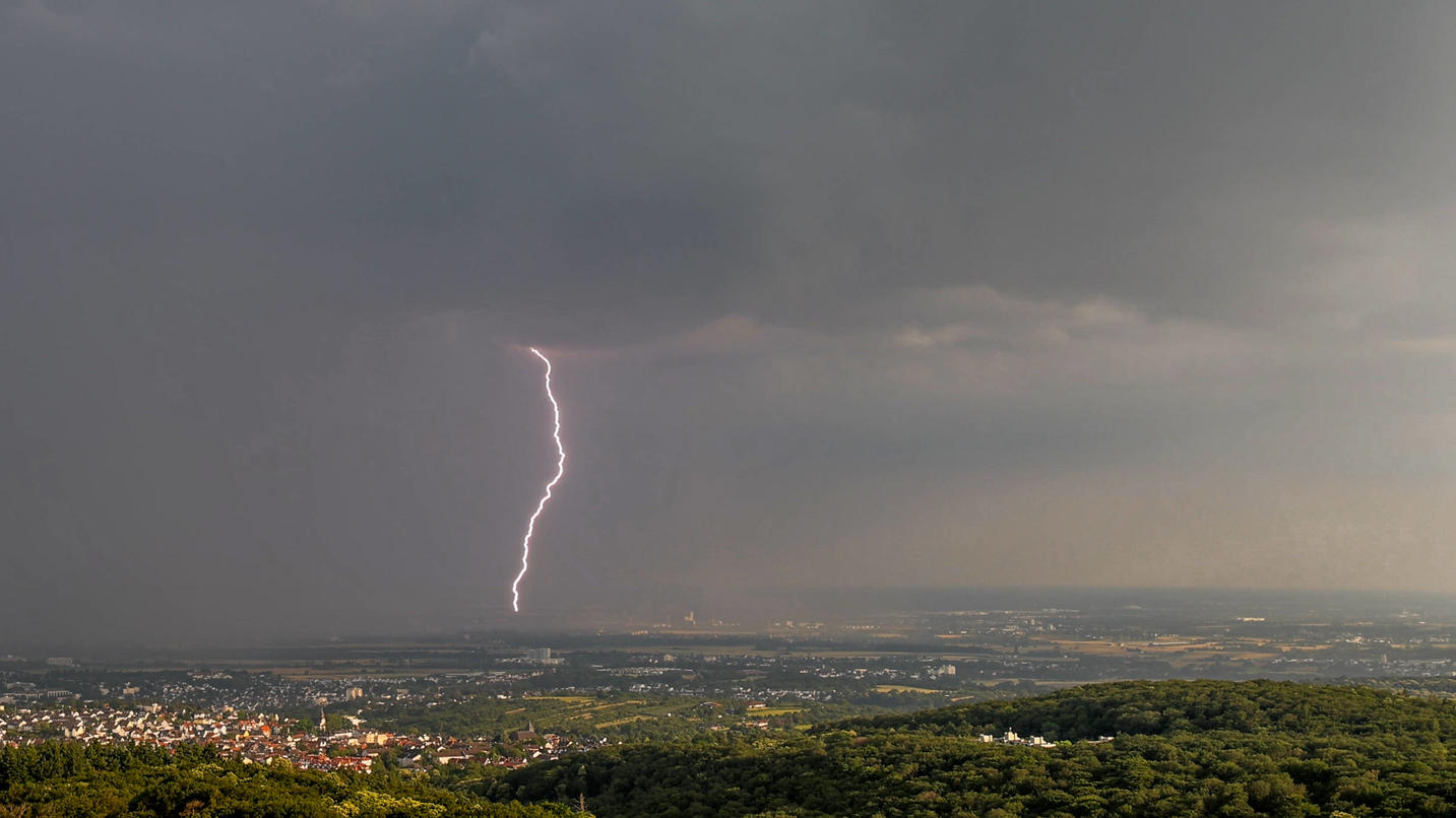 7-Tage-Wettertrend: Kein Beständiger Sommer In Sicht - Hitze, Schwüle ...