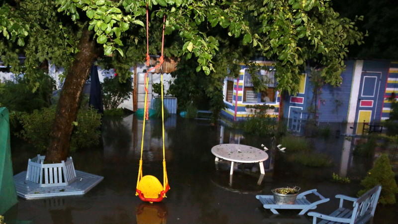 Überschwemmungen und Stromausfälle nach schwerem Gewitter bei Kassel