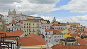 23.05.2014, Reisen: Portugals Hauptstadt Lissabon. Blick Ã_ber die DÃ_cher von Lissabon.