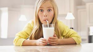 Wird Milch bei Gewitter sauer?