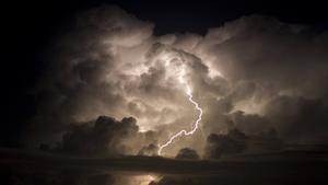 Gewitter mit Blitz ueber dem Meer, Griechenland, Peloponnes, Messinien, Pylos | lightning, Greece, Peloponnes, Messinien, Pylos | Verwendung weltweit
