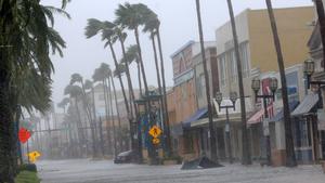 Hurrikan Matthew in Florida A view of the floods caused by hurricane Matthew at city of Daytona Beach in Orlando, Florida, United States, 07 October 2016. HURRICANE MATTHEW LEAVES DAMAGES IN FLORIDA !ACHTUNG: NUR REDAKTIONELLE NUTZUNG! PUBLICATIONxINxGERxSUIxAUTxONLY ORL001 20161007-636114650936017712Hurricane Matthew in Florida a View of The floods CAUSED by Hurricane Matthew AT City of Daytona Beach in Orlando Florida United States 07 October 2016 Hurricane Matthew Leaves Damages in Florida Regard only Editorial Use PUBLICATIONxINxGERxSUIxAUTxONLY ORL001 636114650936017712