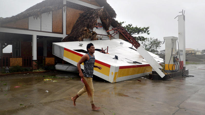 Taifun 'Haima' richtete schwere Schäden an.