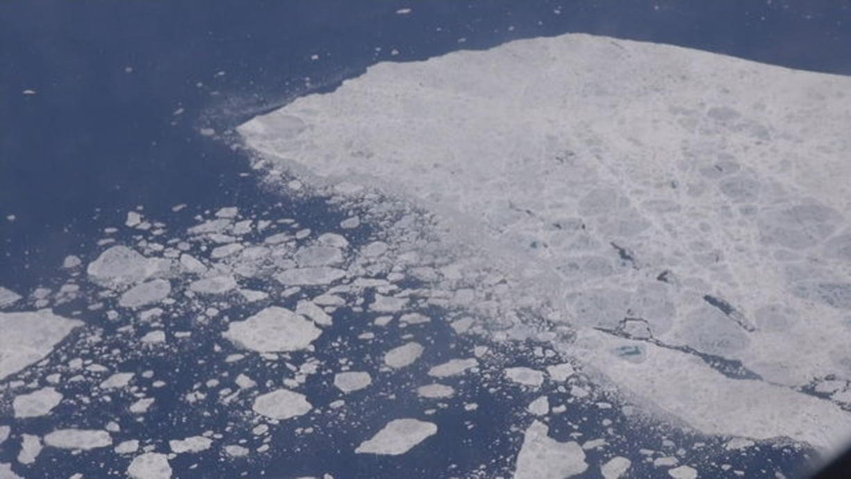 Das ewige Eis schmilzt der Arktis schmilzt besonders schnell