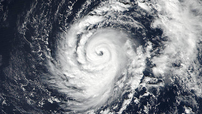 Ein Satellitenbild von Hurrikan OPHELIA