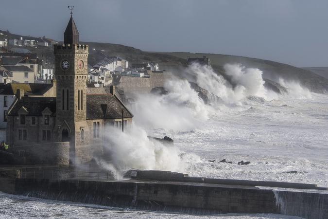 October 16, 2017 - Portleven, Cornwall, UK - Portleven, UK. Huge waves batter the coastline at Portleven in Cornwall as the remnants of storm system Ophelia reaches the UK. The Met Office has issued an Amber weather warning, with a good chance that p