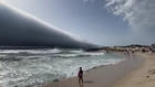 Besucher schockiert! Monster-Wolke rollt auf Strand zu