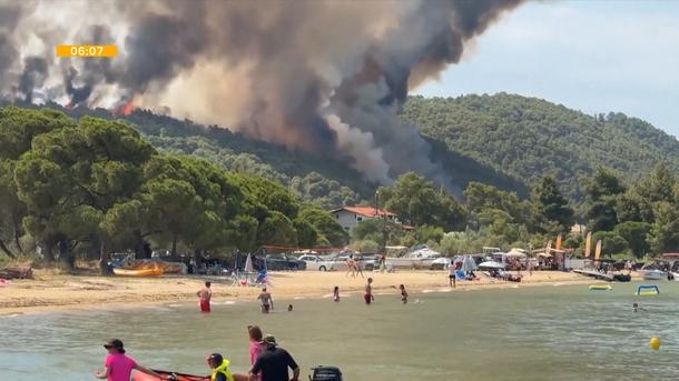Griechische Insel Kreta steht in Flammen