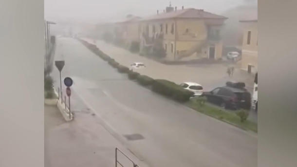 Nach Starkregen in der Toskana! Land Unter auf Urlaubsinsel Elba
