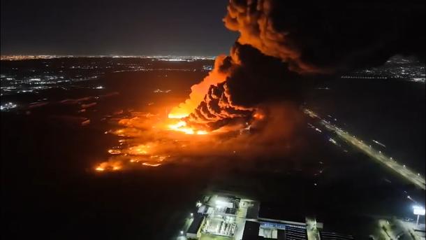 Heftige Detonation! XXL-Feuerball nach Explosion – mehr als 20 Verletzte