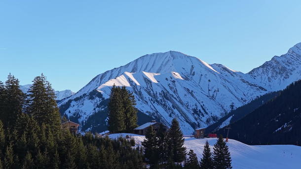 Mit der Drohne über Berwang in der Tiroler Zugspitz Arena