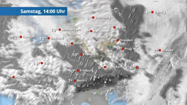Zwischen den Regenwolken lockert es auf